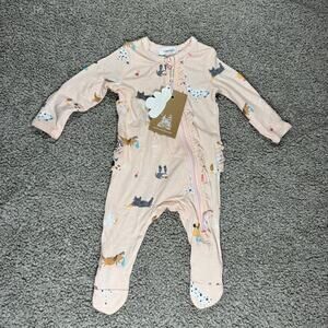 NWT ANGEL DEAR PUPPY PLAY RUFFLE PINK BAMBOO ZIPPER FOOTIE Size Newborn